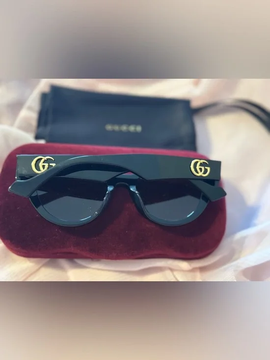 Gucci Double G Cat-Eye Sunglasses - Picture 2 of 6